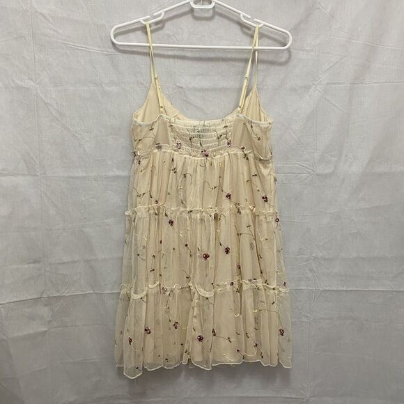 Trixxi Floral Lace Dress Beige Spaghetti Strap Size M - Picture 10 of 14